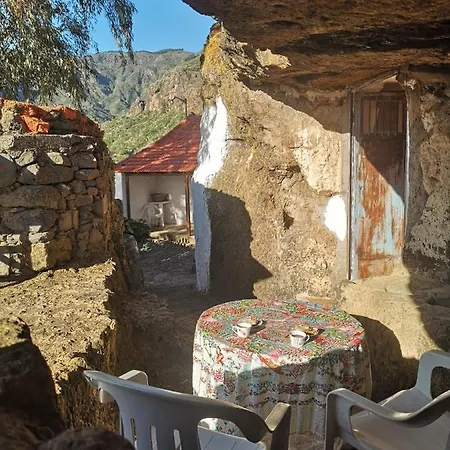 Zen Y Cueva Refugio Pensionat *